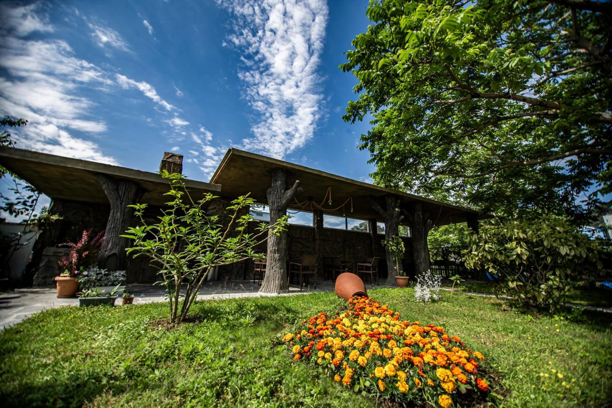 Chveni Ezo Boutique Hotel Kobuleti Exterior photo